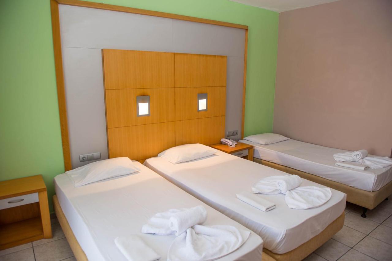 Mojo Hotel Laganas Esterno foto