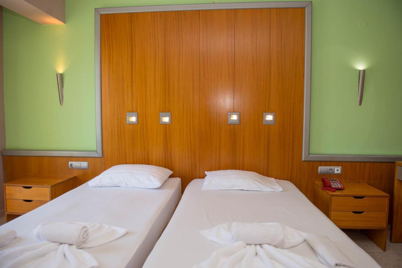 Mojo Hotel Laganas Esterno foto